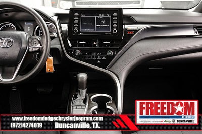 2022 Toyota Camry LE