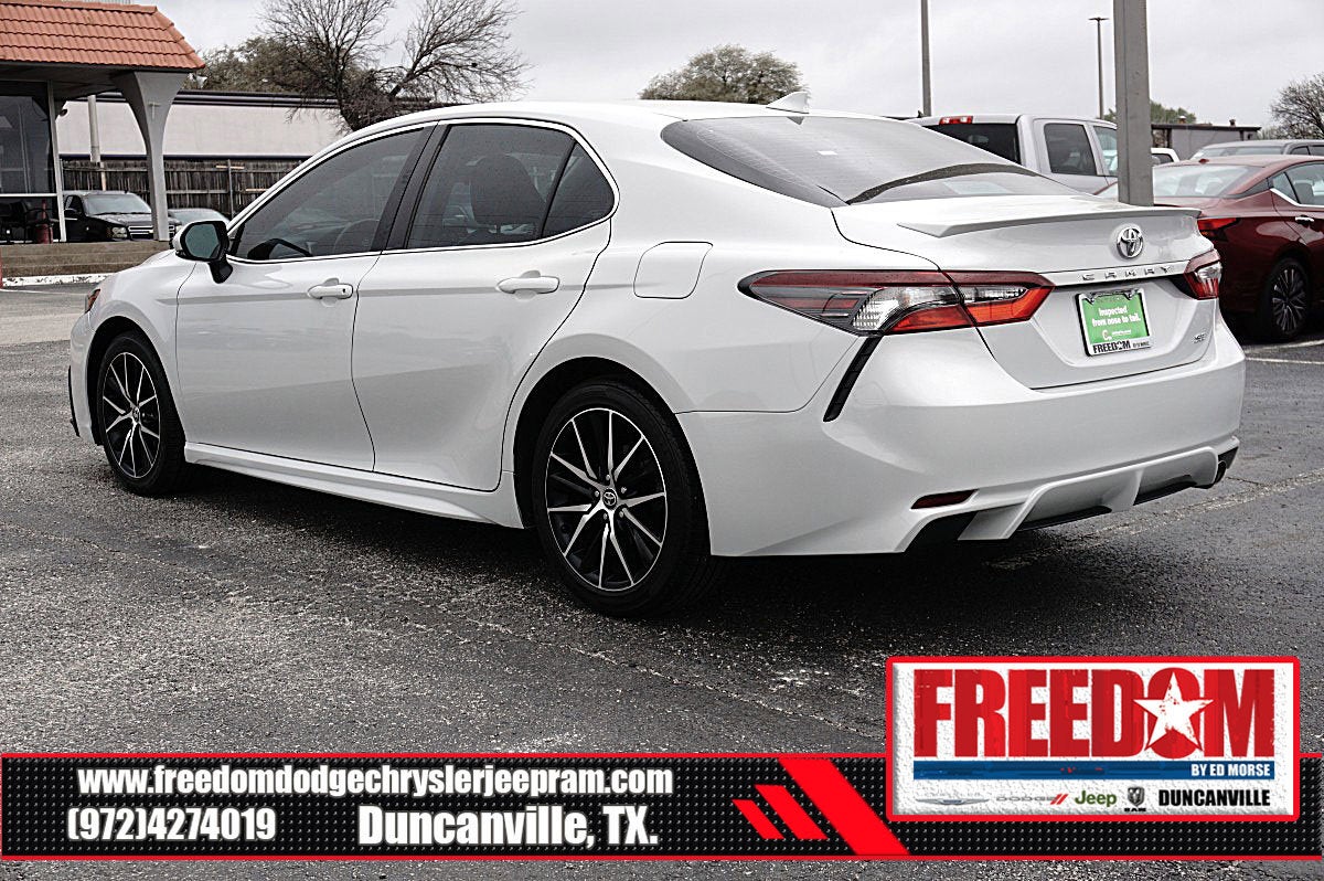 2024 Toyota Camry SE