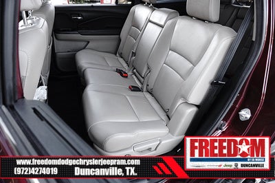 2022 Honda Pilot Touring 8 Passenger