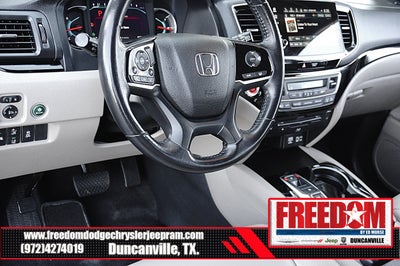 2022 Honda Pilot Touring 8 Passenger