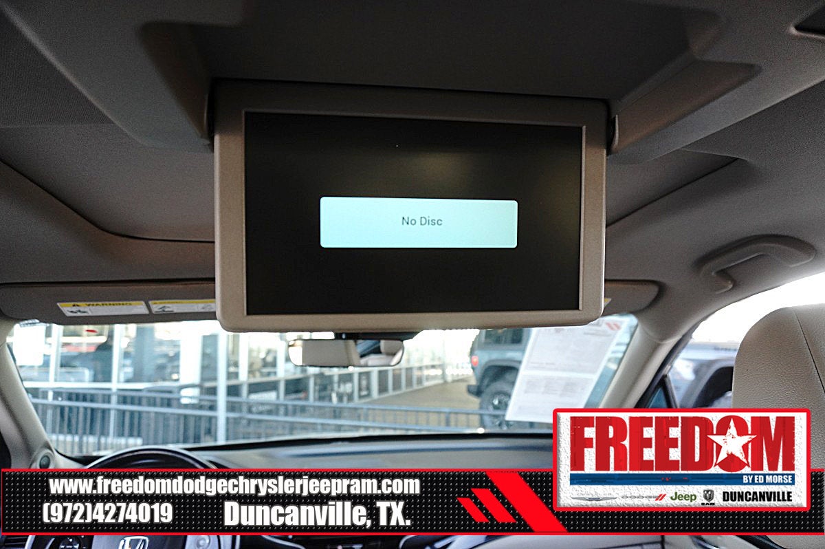 2022 Honda Pilot Touring 8 Passenger
