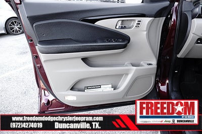 2022 Honda Pilot Touring 8 Passenger