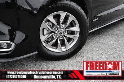 2021 Toyota Sienna XLE 8 Passenger