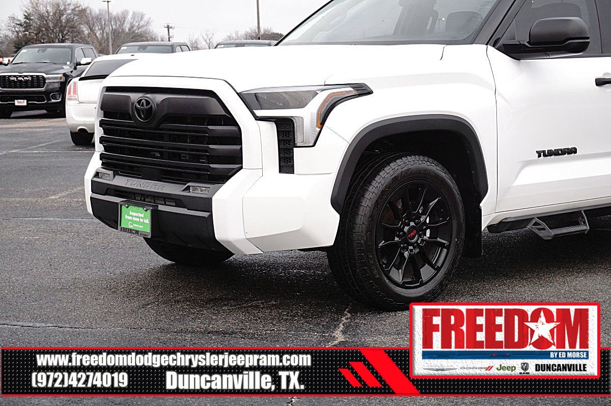 2022 Toyota Tundra SR5