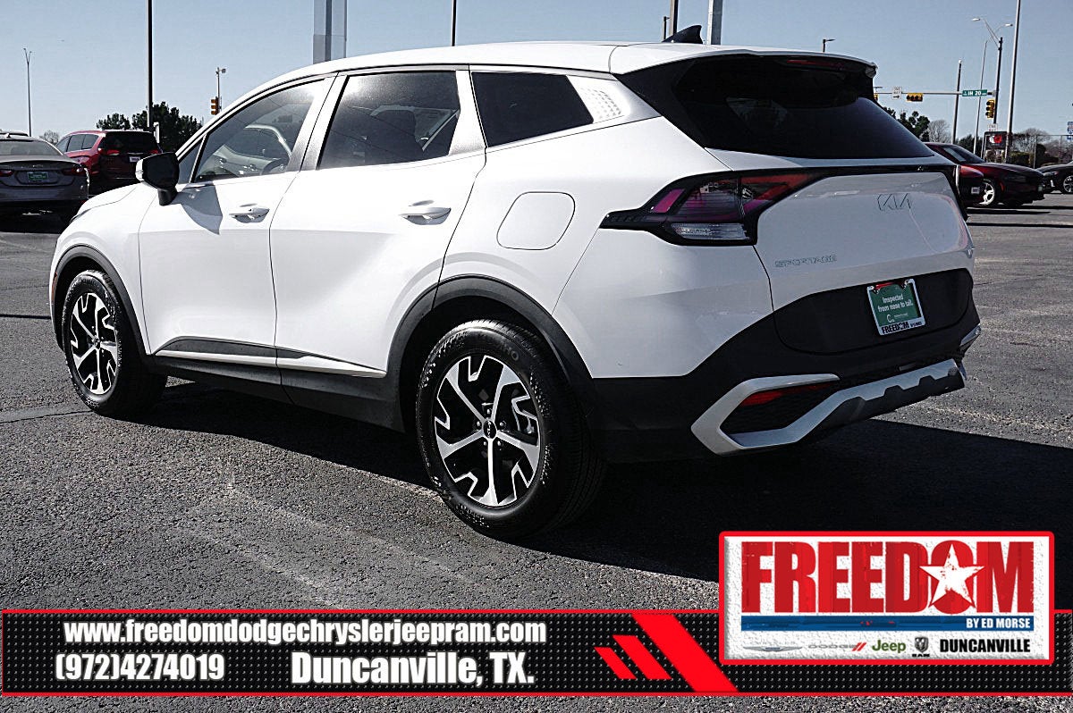 2025 Kia Sportage EX