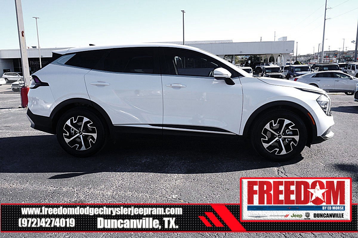 2025 Kia Sportage EX