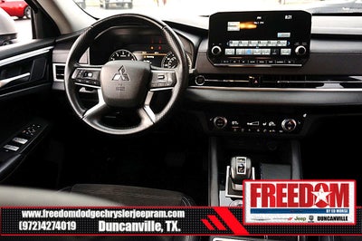 2024 Mitsubishi Outlander SE