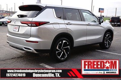 2024 Mitsubishi Outlander SE