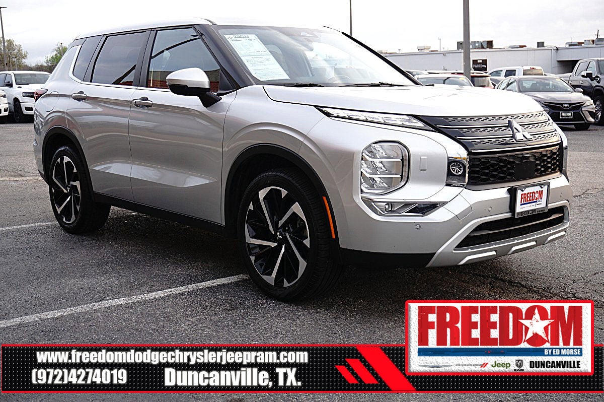 2024 Mitsubishi Outlander SE