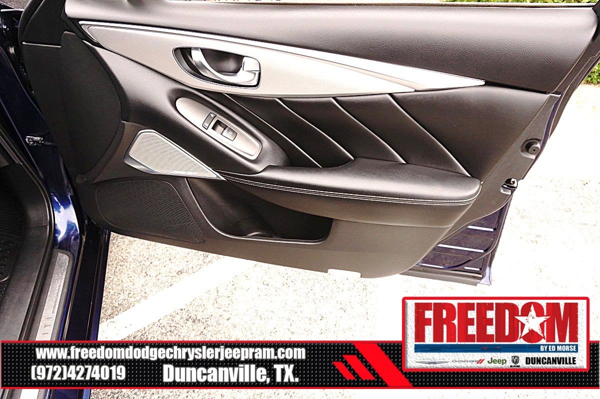 2022 INFINITI Q50 LUXE