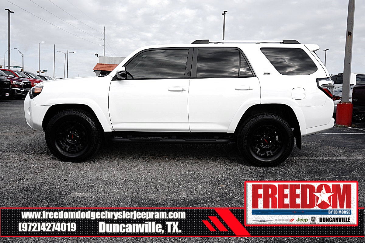 2022 Toyota 4Runner SR5 Premium