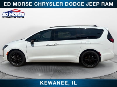 2027 Chrysler Pacifica Limited