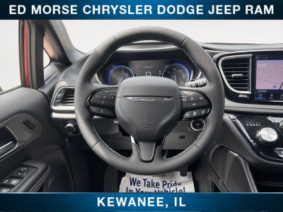 2027 Chrysler Pacifica Limited