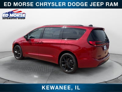 2027 Chrysler Pacifica Limited