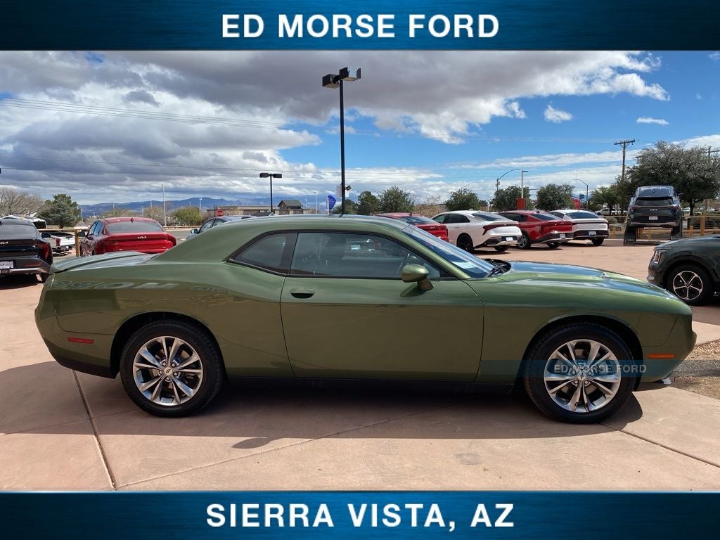2021 Dodge Challenger SXT
