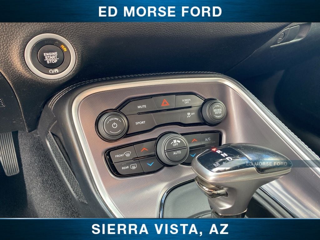 2021 Dodge Challenger SXT