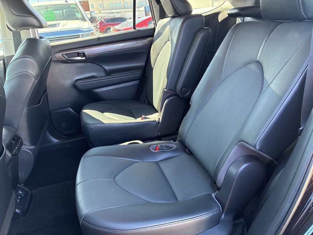 2021 Toyota Highlander Hybrid Limited