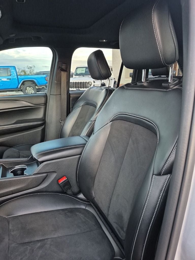 2023 Jeep Grand Cherokee Altitude X