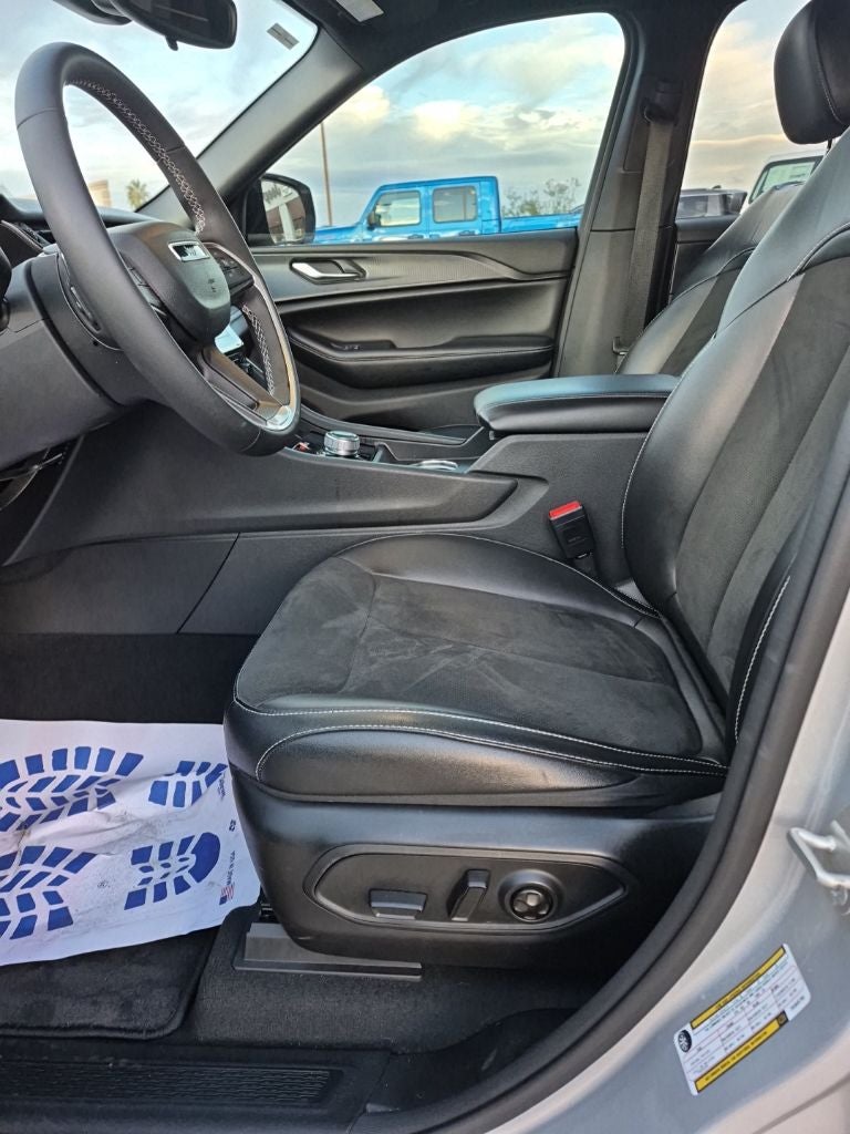 2023 Jeep Grand Cherokee Altitude X