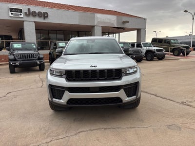 2026 Jeep Grand Cherokee Laredo