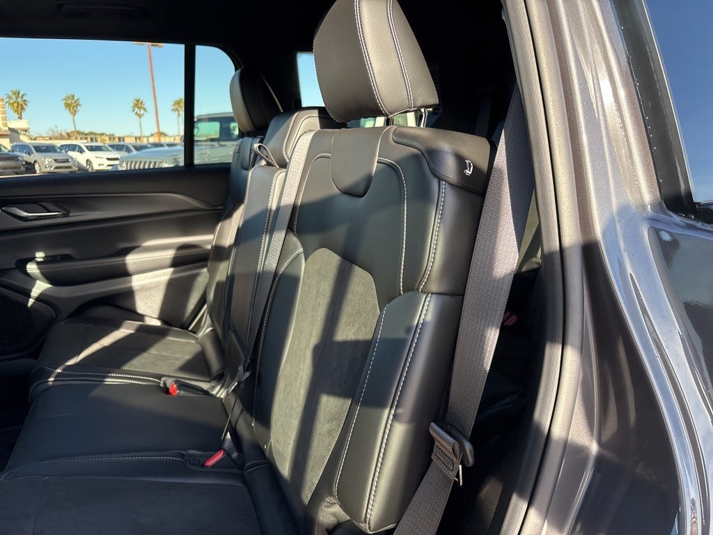 2025 Jeep Grand Cherokee L Altitude X