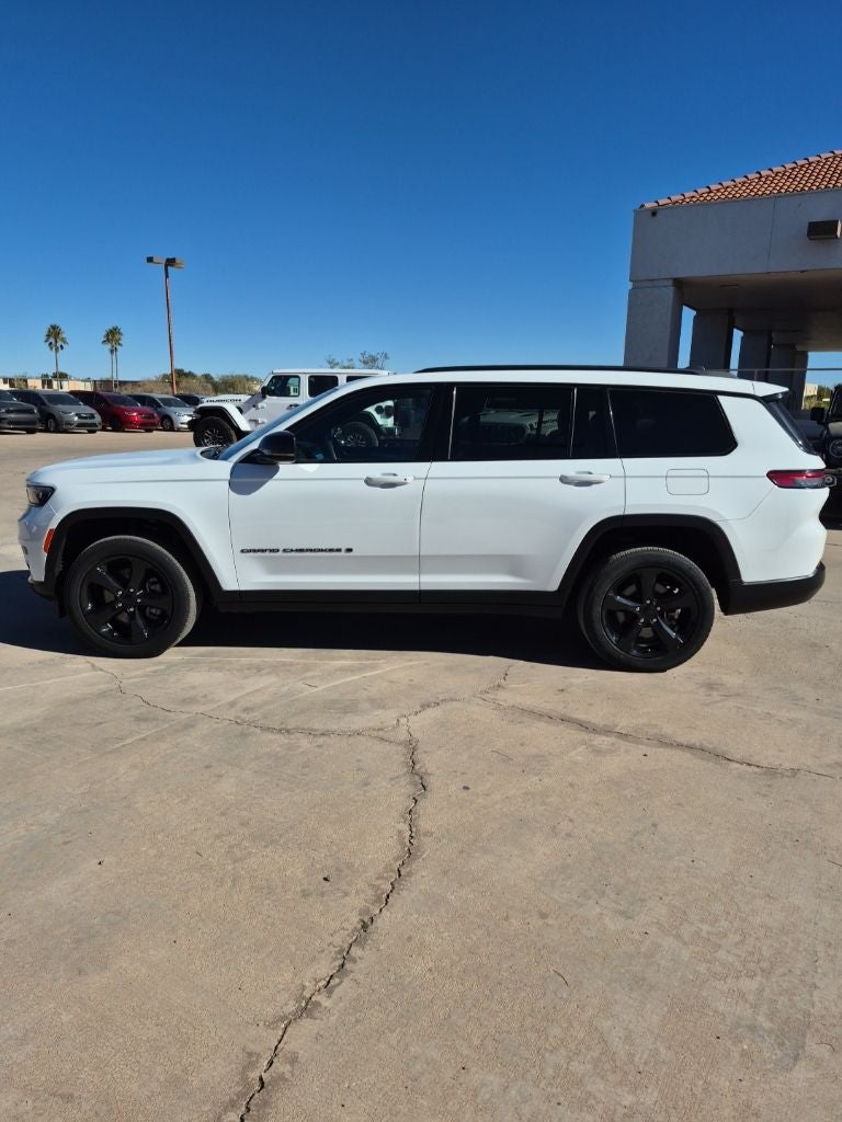 2023 Jeep Grand Cherokee L Altitude