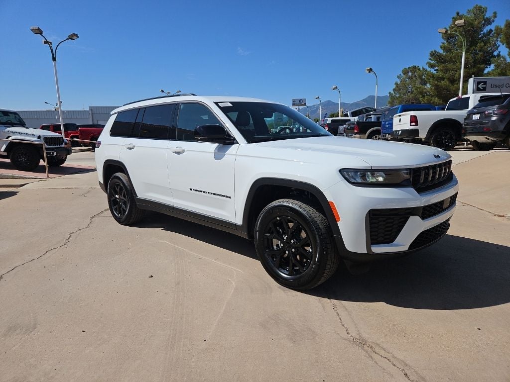 2026 Jeep Grand Cherokee L Laredo