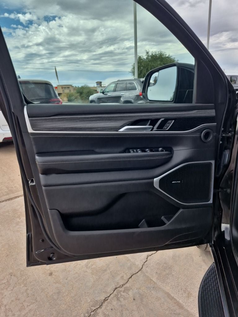 2024 Jeep Wagoneer L Series II