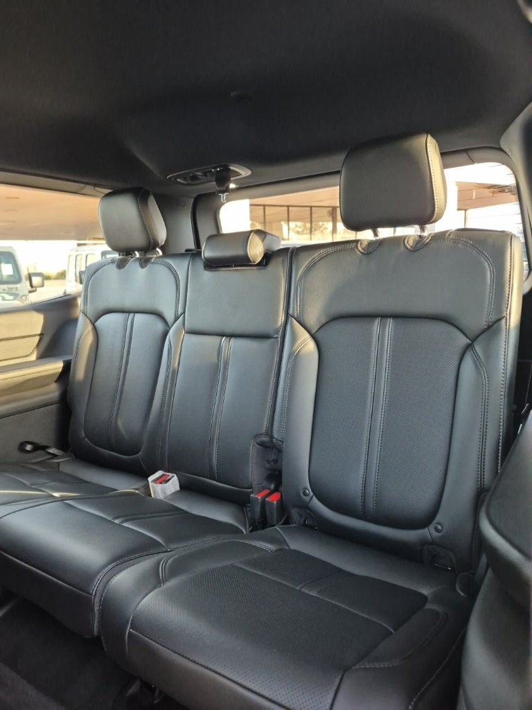 2026 Jeep Grand Wagoneer 4x4