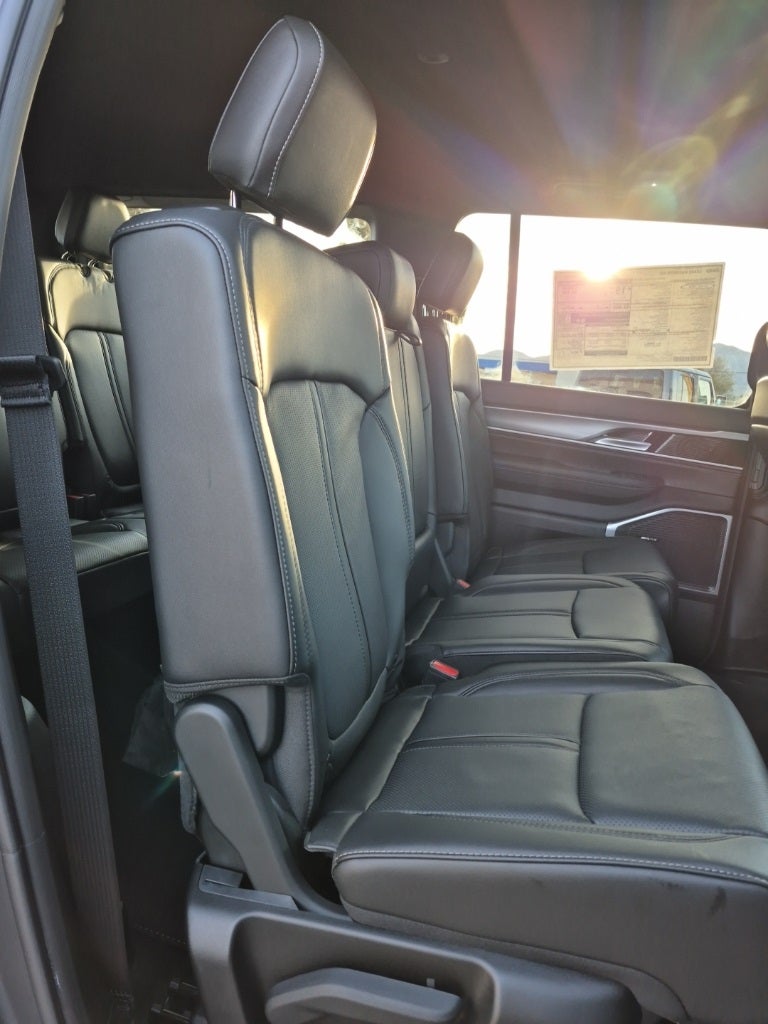 2026 Jeep Grand Wagoneer 4x4