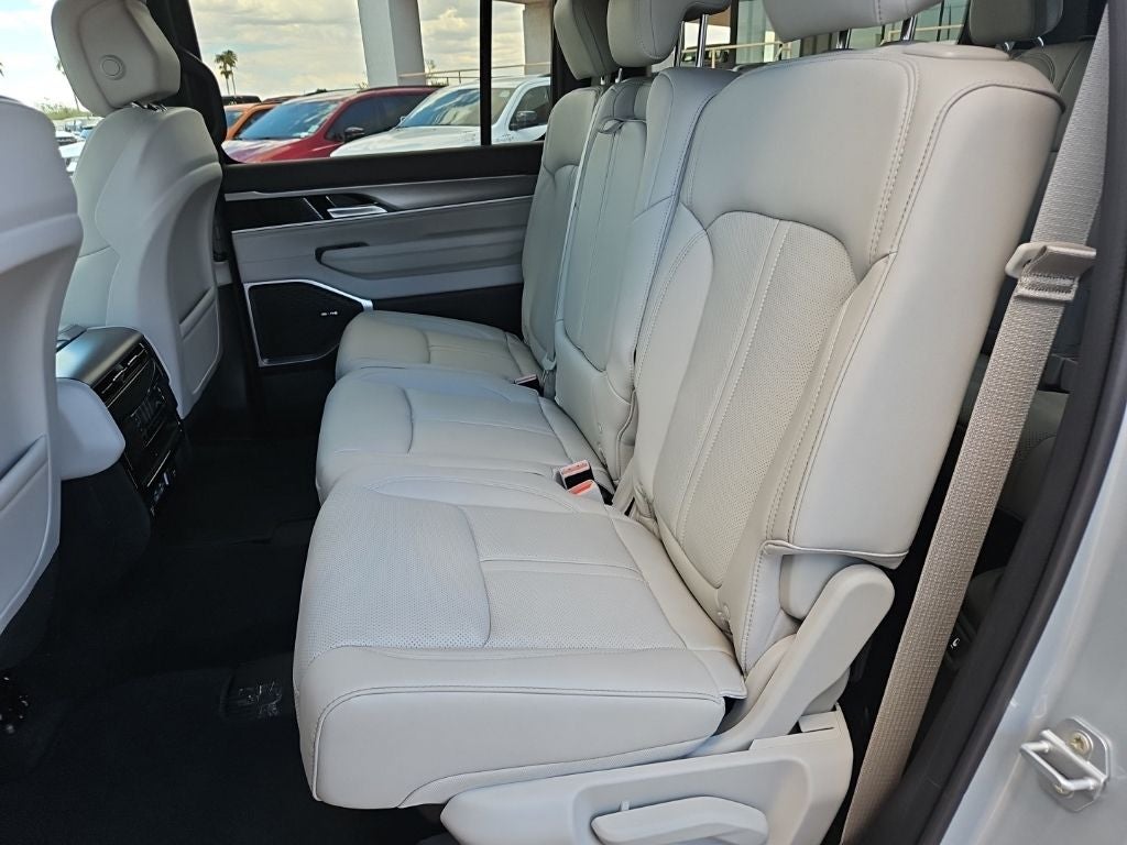 2026 Jeep Grand Wagoneer Limited Altitude