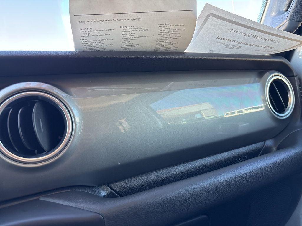 2023 Jeep Gladiator Overland