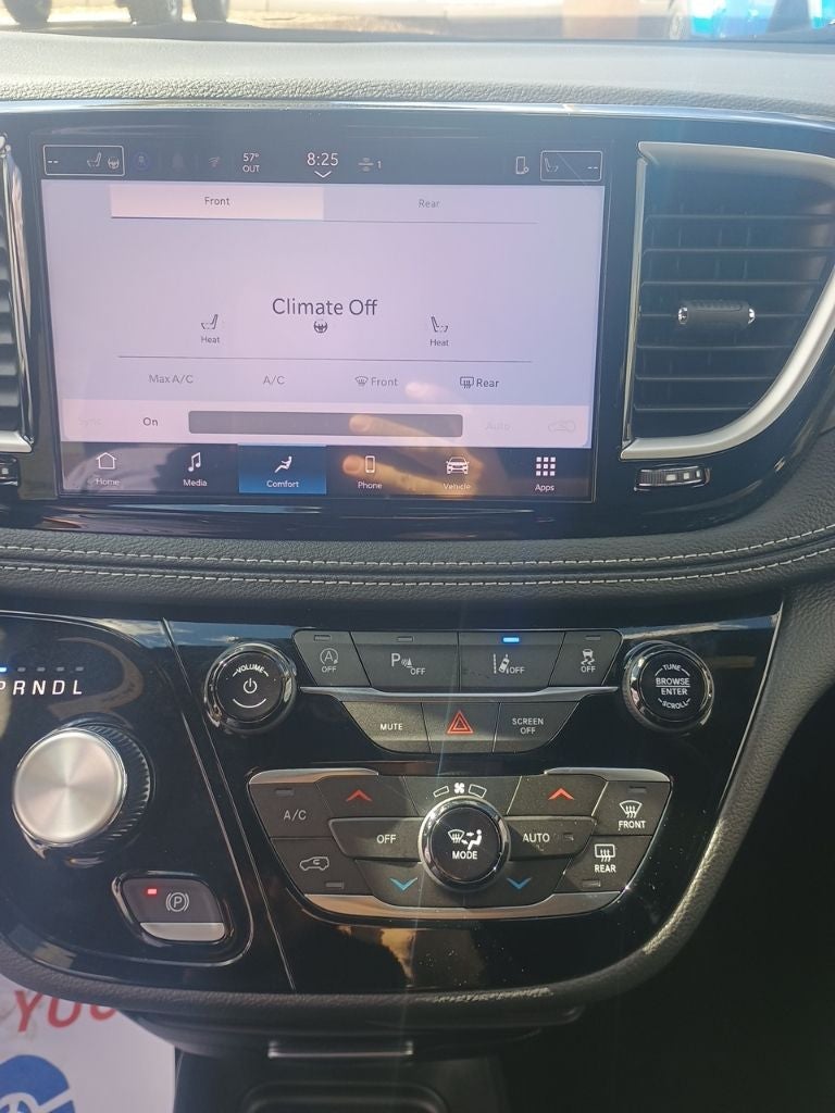 2025 Chrysler Pacifica Select