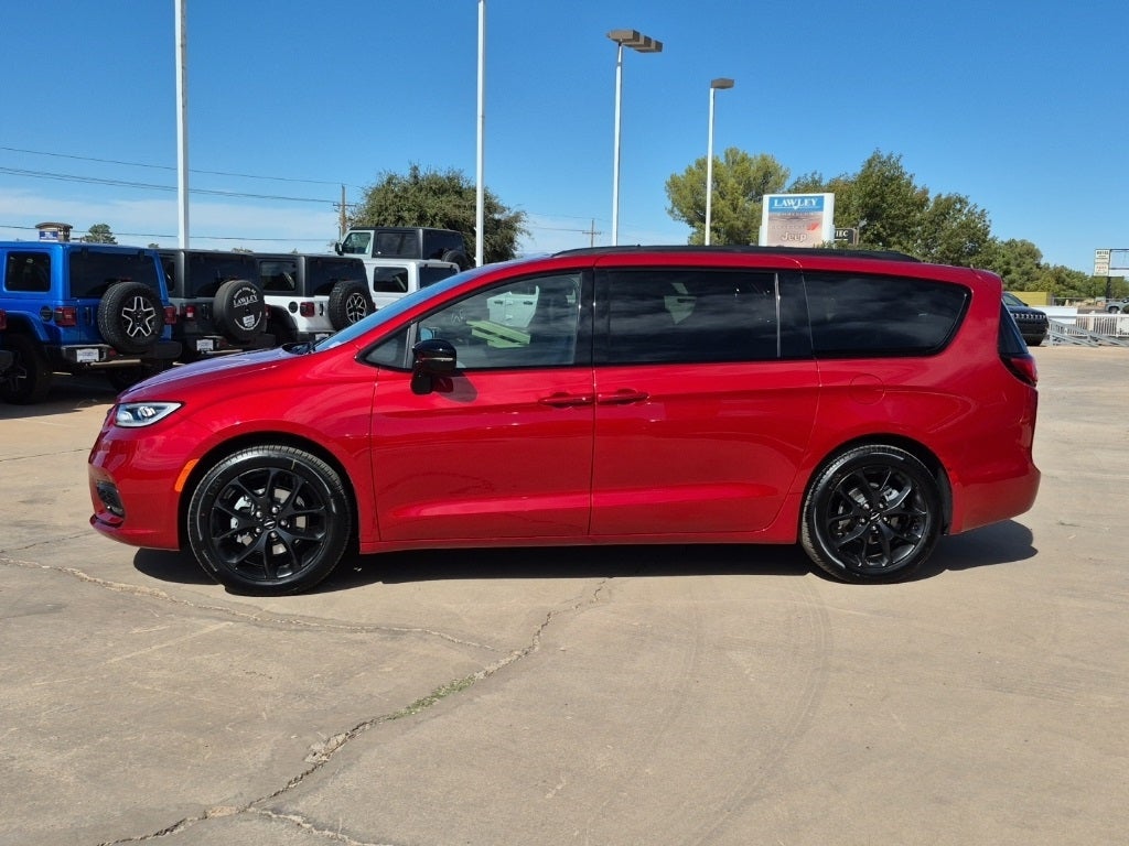 2025 Chrysler Pacifica Limited