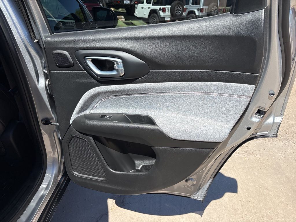 2023 Jeep Compass Latitude Lux