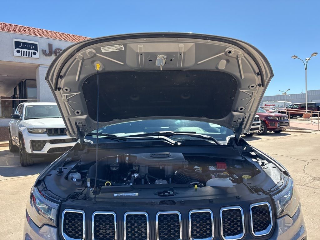 2023 Jeep Compass Latitude Lux