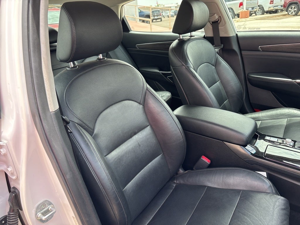 2020 Kia Cadenza Technology