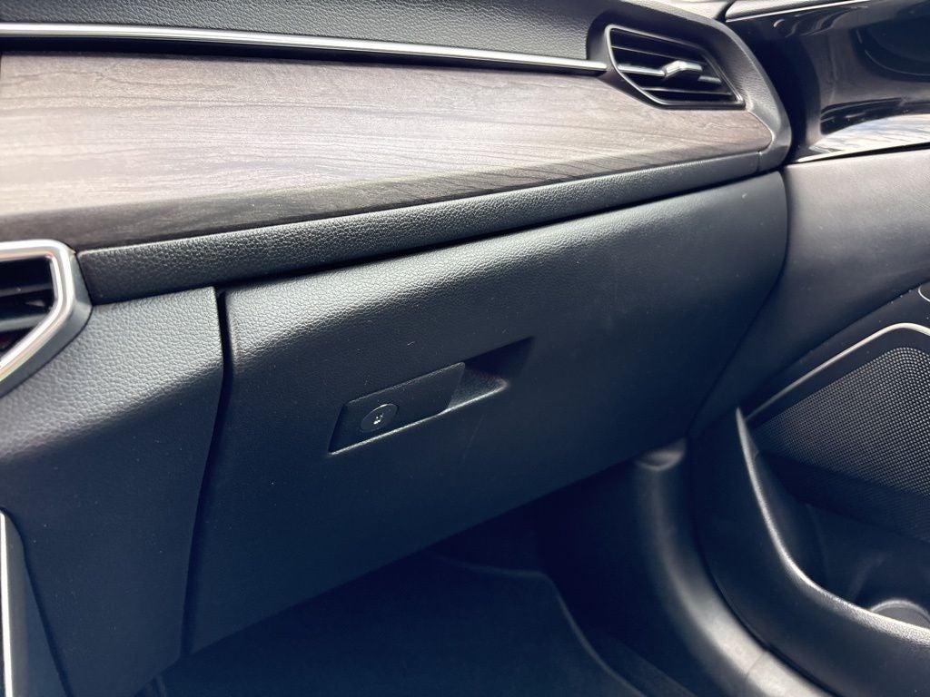 2020 Kia Cadenza Technology