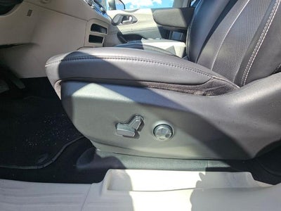 2023 Chrysler Pacifica Touring L FWD