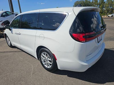2023 Chrysler Pacifica Touring L FWD