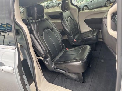 2023 Chrysler Pacifica Touring L FWD