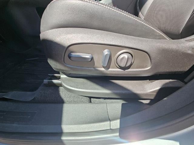 2023 GMC Terrain FWD 4dr SLT