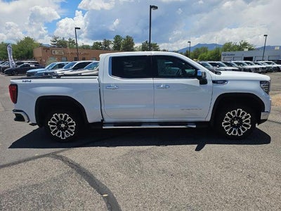 2023 GMC Sierra 1500 Crew Cab Short Box 4-Wheel Drive SLT