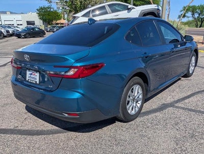 2025 Toyota Camry LE AWD (Natl)