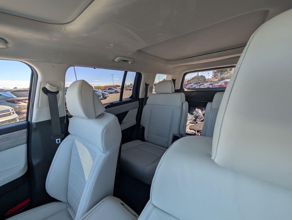 2025 Hyundai SANTA FE Calligraphy FWD