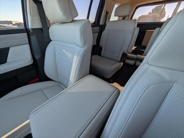 2025 Hyundai SANTA FE Calligraphy AWD