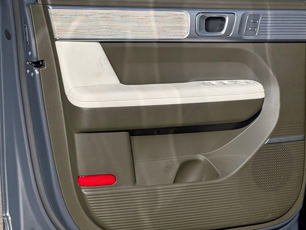 2025 Hyundai SANTA FE Calligraphy AWD