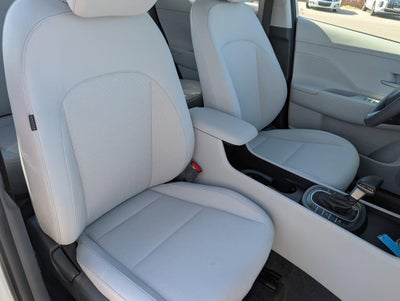 2026 Hyundai KONA SE FWD