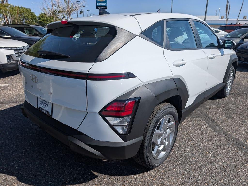 2026 Hyundai KONA SE FWD