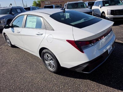 2026 Hyundai ELANTRA SE